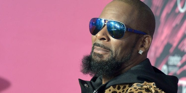 Singer R Kelly Arrested Today On Sexual Abuse Charges