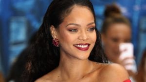 Rihanna red lips