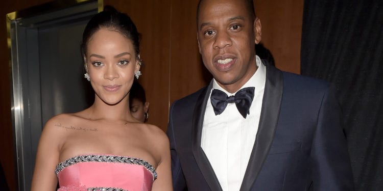 Does Rihanna Disagrees With Jay Z NFL Deal