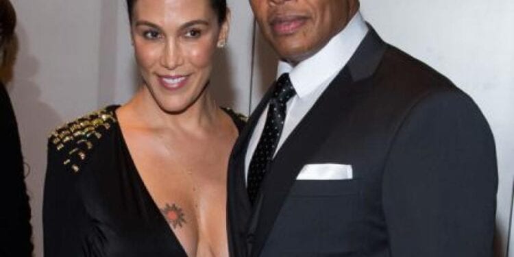 Dr Dre's Wife Files For Divorce!!!!!