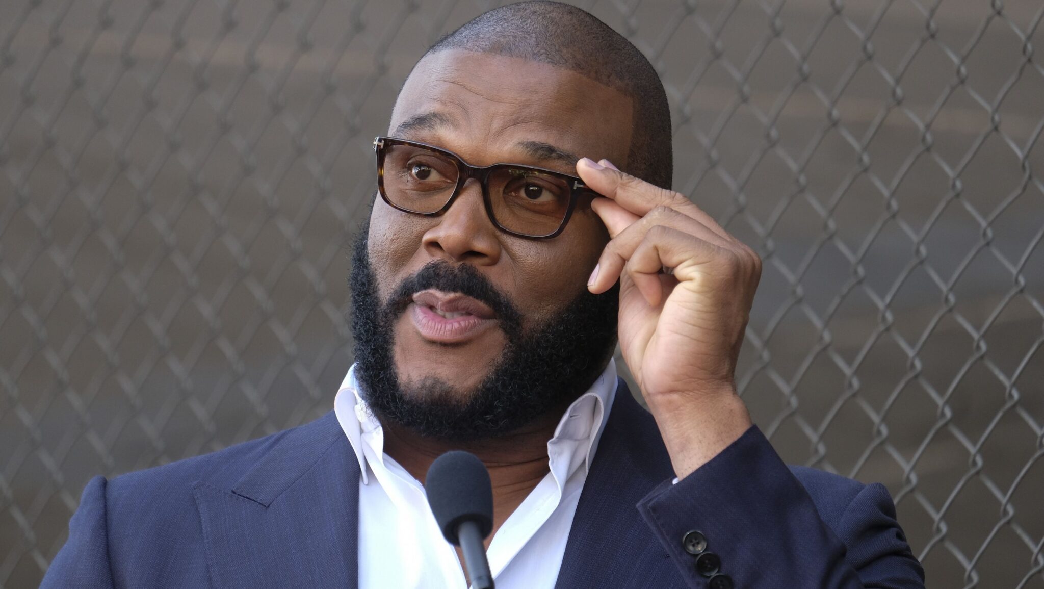 Tyler Perry Becomes A Billionaire!!!
