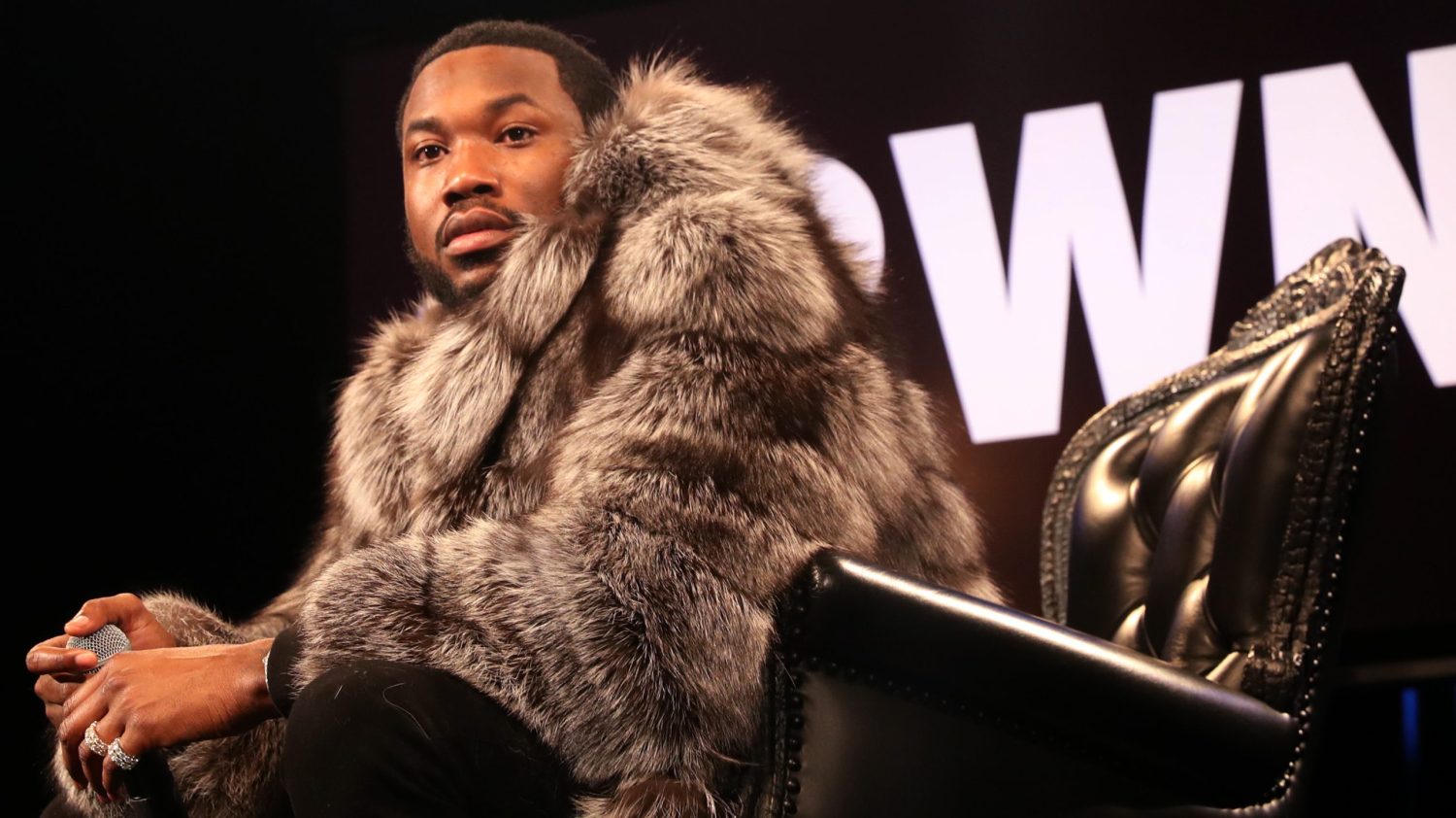 Meek Mill Offers Help To Philly Rappers!!!!
