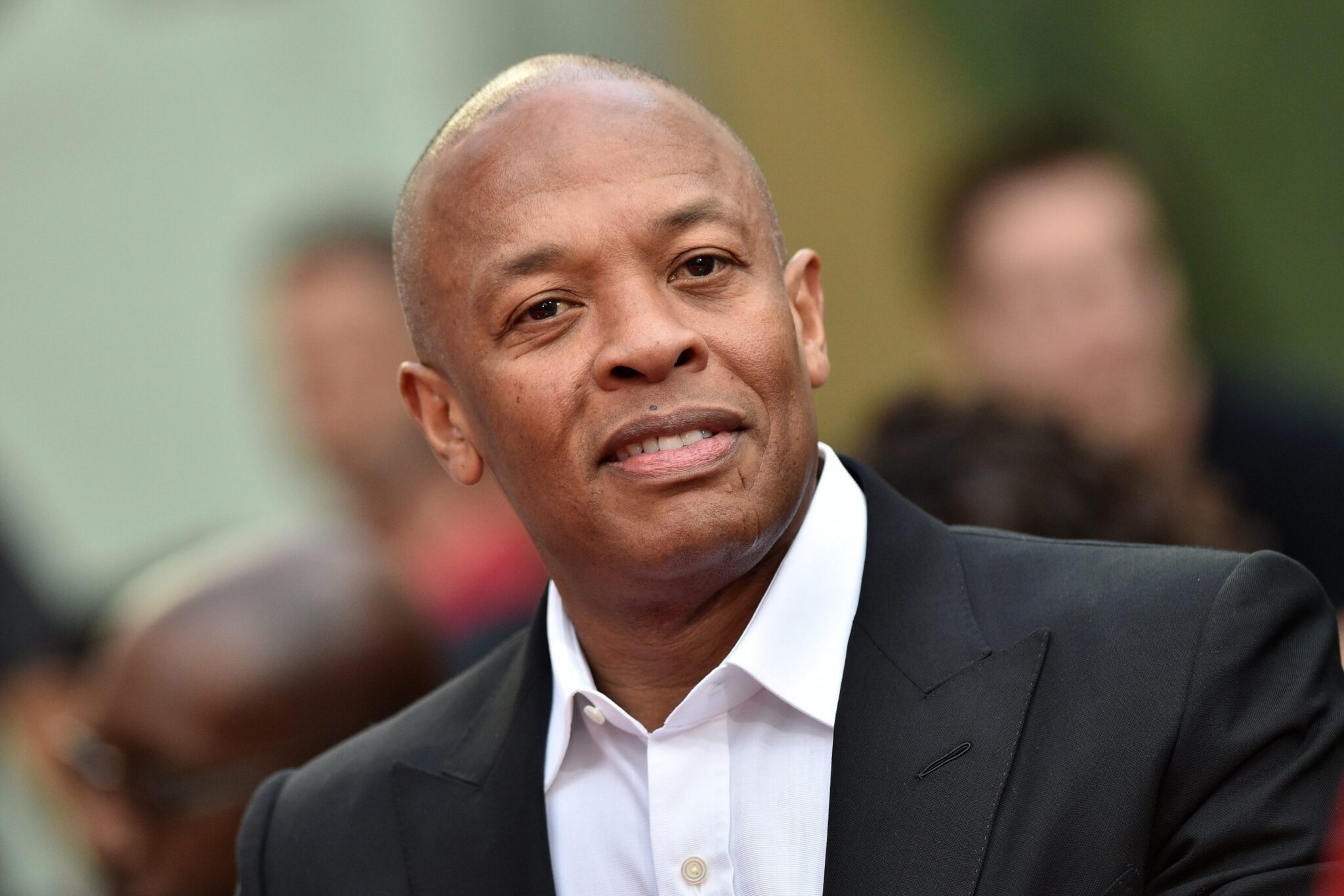 Dr. Dre Suffers Aneurysm, In ICU!!!